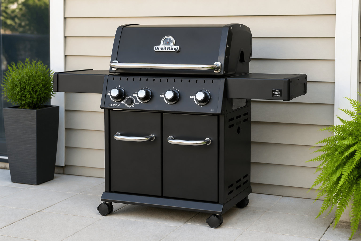 Broil King Baron 490 Shadow : l'élégance brute et la polyvalence